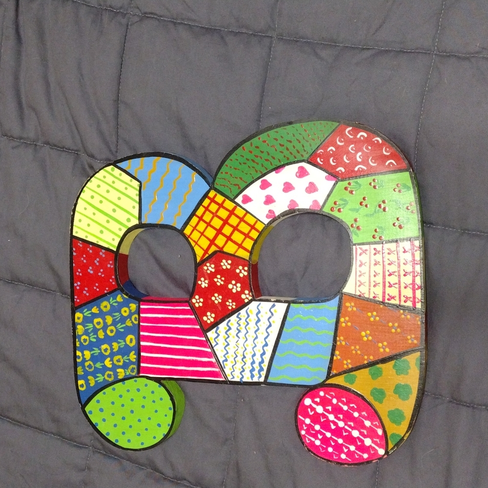 Vintage Hand painted 'B' wall hanging